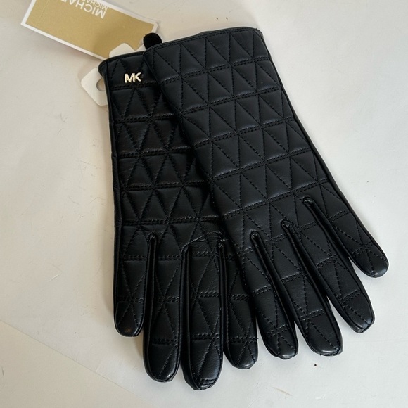 NWT Michael Kors Black Leather Quilted Gloves Sizes Small & Medium available - Picture 7 of 8